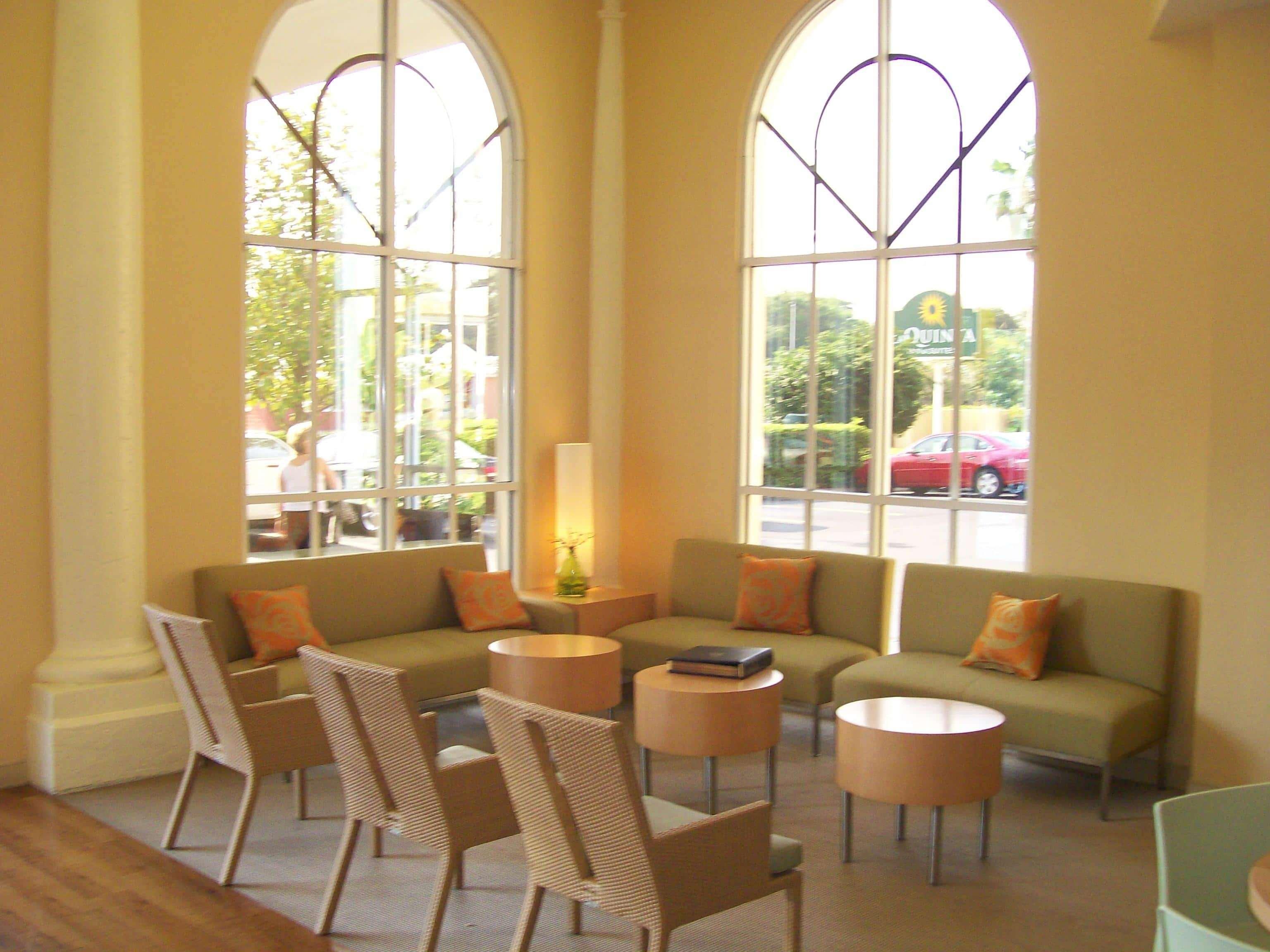 Отель La Quinta By Wyndham Sarasota Downtown Экстерьер фото