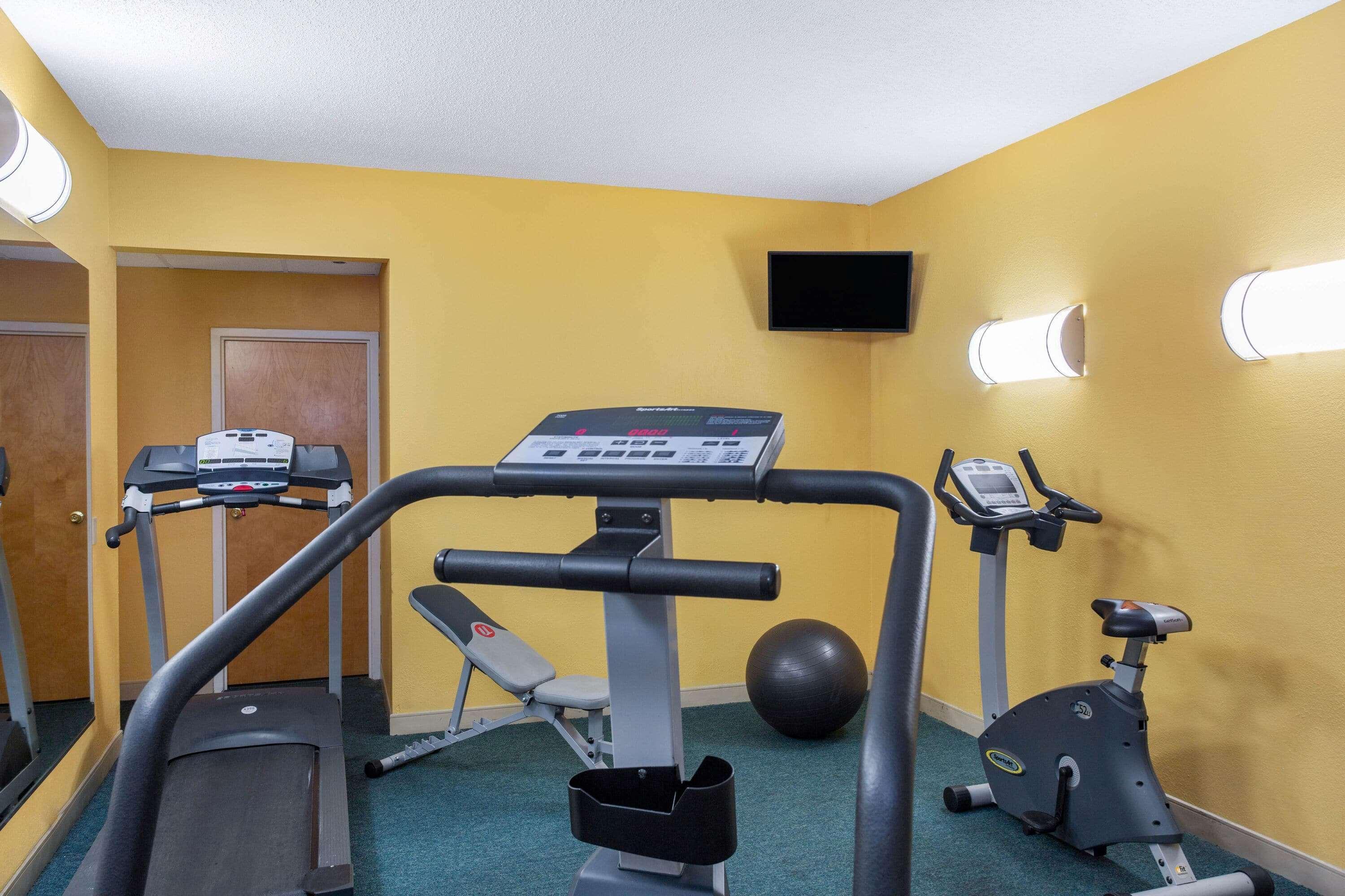 Отель La Quinta By Wyndham Sarasota Downtown Экстерьер фото